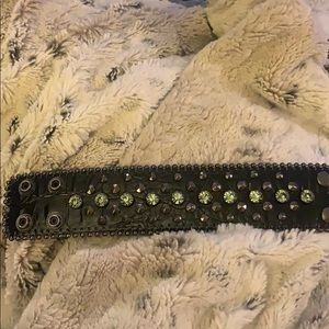 Genuine leather bracelet